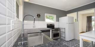 Crestmont Avenue House! Gallery 8