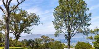Modern Coastal Lease in Top of the World Gallery 36
