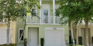 10716 NW 76th Ln Gallery 1