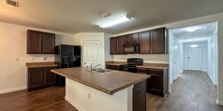 Updated 4 bedroom, 2 bath home for rent in Chasefield Subdivision! Gallery 3