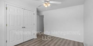 1128 West Hendrix Street Gallery 13