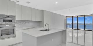 711 NE 23rd Ter Gallery 1