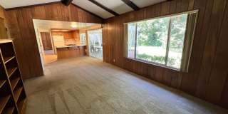 Spacious Home in Wonderful Davis Neighborhood! Spacious Home in Wonderful Davis Neighborhood! Gallery 13