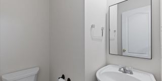 2562 WOODLAND Place Gallery 14