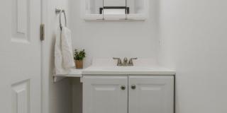 5004 ROANOKE Place Gallery 5