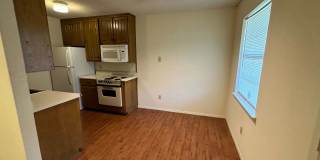 1BR/1BA Condo Near Campus Gallery 5