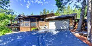 2 Bedroom Home Tucked away in the Sierras Gallery 1