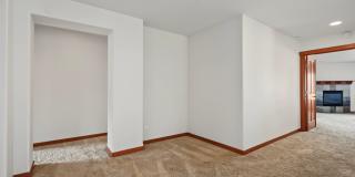 4BR, 2.5 Bath + Loft DuPont Home Gallery 23