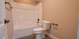 Luxurious 4 Bedroom, 3.5 Bathroom Home In Fayetteville, AR Gallery 21