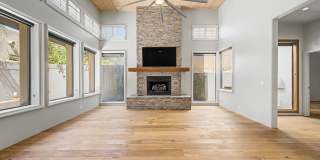 6711 East Camelback Road Gallery 8