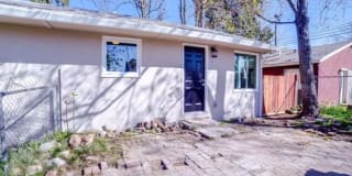 5878 Riverside Drive - A Gallery 1