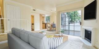 Summit At Warner Center Gallery 111