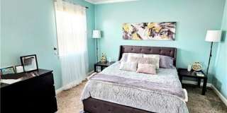 409 Shagbark Road Gallery 21