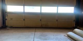 Mid-Town Single Family Home w/ Spacious Fenced Yard Gallery 31