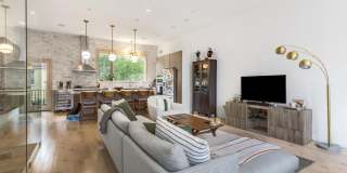 1108 N BODINE Street Gallery 18