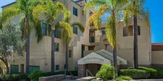 2/2 End Unit Condo available near UTC 2/2 End Unit Condo available near UTC Gallery 1