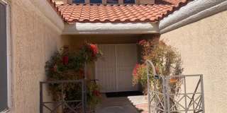 3 Bedroom Sun City Summerlin Home on the Golf Course Gallery 1
