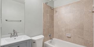 1BR in the Heart of Logan Circle Gallery 13