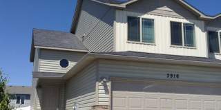4 BEDROOM, 3.5 BATHROOM SADDLE RIDGE TWINHOME WITH FINISHED BASEMENT 4 BEDROOM, 3.5 BATHROOM SADDLE RIDGE TWINHOME WITH FINISHED BASEMENT Gallery 1