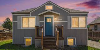 Updated House Available in Westwood-4 bedroom 2 bathroom! Gallery 22