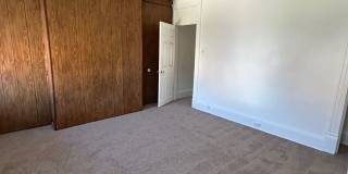 208 W Elizabeth St Gallery 14