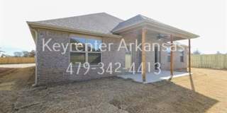 Come check out this Riverwood home in Lowell! Gallery 3