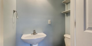 2123 W SPRUCE STREET Gallery 39