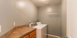Beautiful 3 bed/2.5 bath single family home w/attached 2 car garage Gallery 35