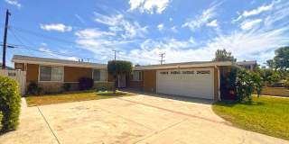 Spacious 4 Bedroom Home in Quiet Neighborhood Gallery 1