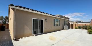 Rosamond 4 Bedroom + 3 Bathroom ! Gallery 23
