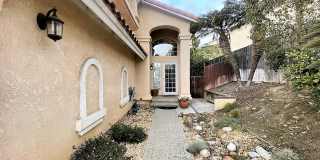 ***500 Move in Special*** Beautiful Single Family home with Large Backyard Gallery 3
