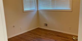 3 bedrooms, 2 Baths Ranch Home with Large, Fenced Yard in the River Crest Neighborhood! Gallery 11