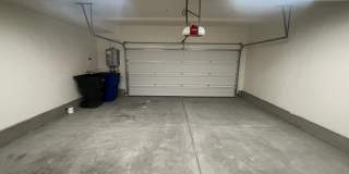 Upgraded & Spacious 4 Bedroom, 3.5 Bathroom Home Gallery 25