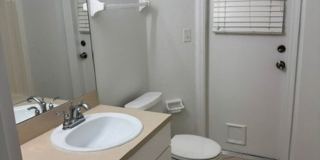 3BR/2BA Single Family House Available Gallery 21
