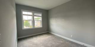 Room in 4 Bedroom Townhome at Philip's Square Gallery 39