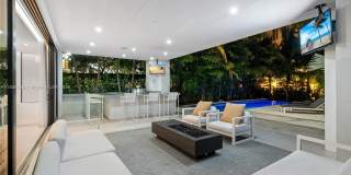 310 SE 11th Ave 310 SE 11th Ave Gallery 8