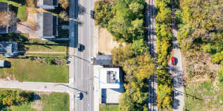 2602 Riverside Drive Gallery 18