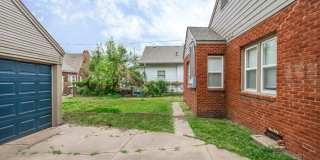 2606 East 7th Street Gallery 24