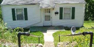 One Story House off Thomas Road Gallery 1