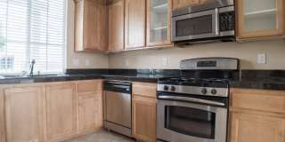 3 BEDROOM, 3 BATHROOM, 2 CAR GARAGE, COMMUNITY POOL & SPA Gallery 10