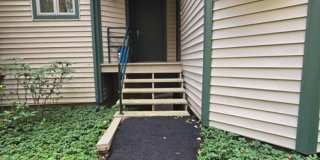 Beautiful townhouse across from Shawnee Mountain Ski Area Gallery 1