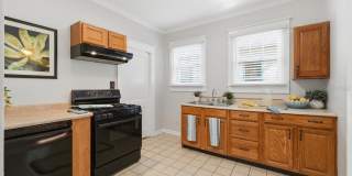 530 S JACKSON AVENUE Gallery 21