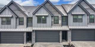 Luxury Townhome for Lease at the Courtyards at Hidden Crest - 7025 NE 132nd Way Gallery 1
