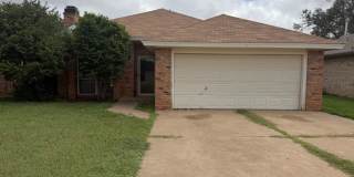 3/2/2 Available in August!- HALF OFF FIRST FULL MONTH'S RENT 3/2/2 Available in August!- HALF OFF FIRST FULL MONTH'S RENT Gallery 1