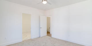 Luxury 3 Bed Townhome in Durham RTP Gallery 37