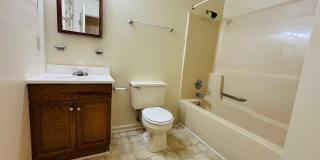 4 Bedroom 3.5 Bath Townhouse Gallery 10