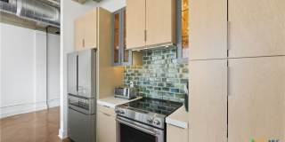 222 Losoya Gallery 10