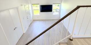 716 Nina Lane Gallery 12