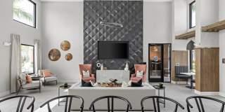 The Sophia Gallery 44