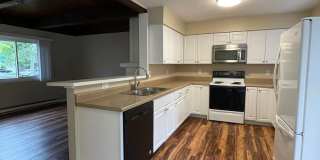 Charming Midtown Duplex Gallery 10